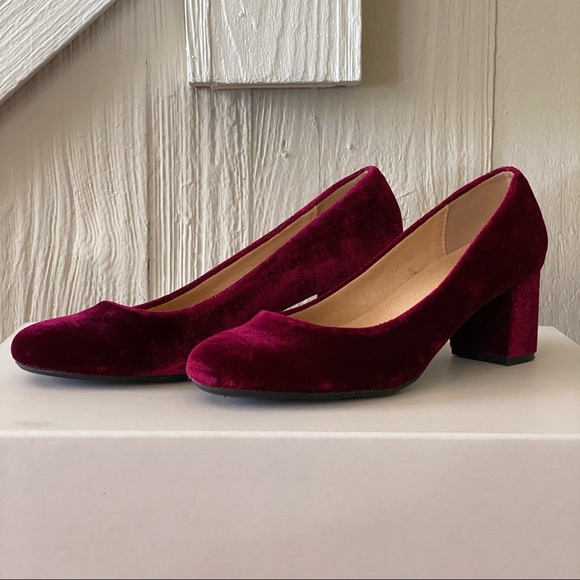 CL by Laundry Velvet Wine Block Heels Round Toe 7M - Picture 3 of 16